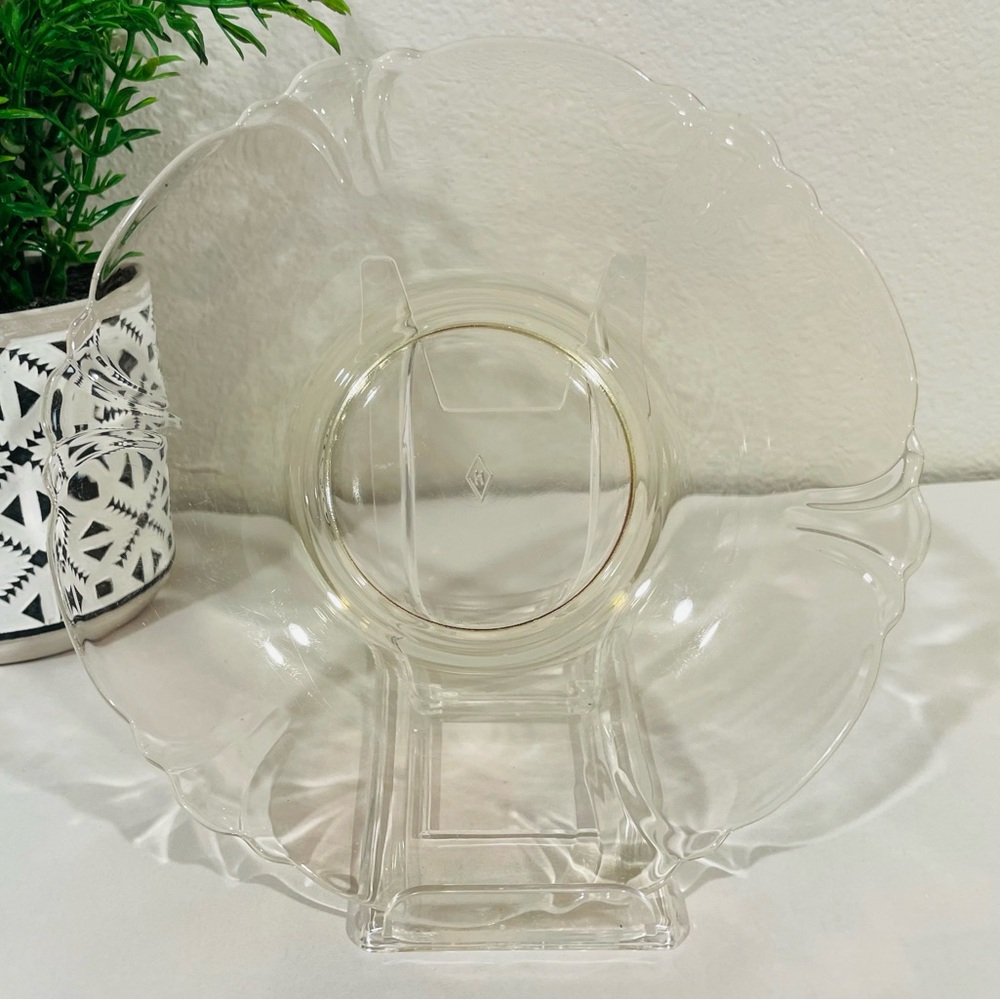 🥳BOGO! Heisey “Empress” Sahara Yellow Depression Glass Plate w Scalloped Edges.